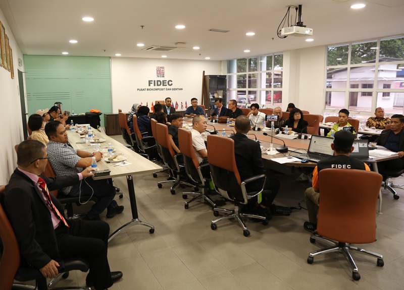 双语新闻 | 东南亚沉香产业大会在吉隆坡举行：电白沉香引领技术突破，共建国际合作新平台 | Southeast Asia Agarwood Industry Summit Held in Kuala Lumpur – Chinese Agarwood from Dianbai Gains Spotlight